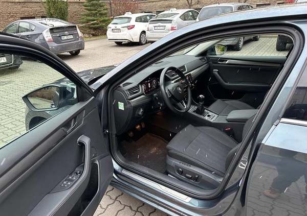 Skoda Superb cena 69999 przebieg: 248533, rok produkcji 2019 z Dobczyce małe 436